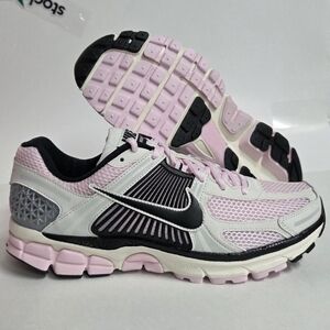 Nike Air Zoom Vomero 5 ‘Pink Foam’ New Men’s Size 10 FB9149-600 Women's 11.5 US